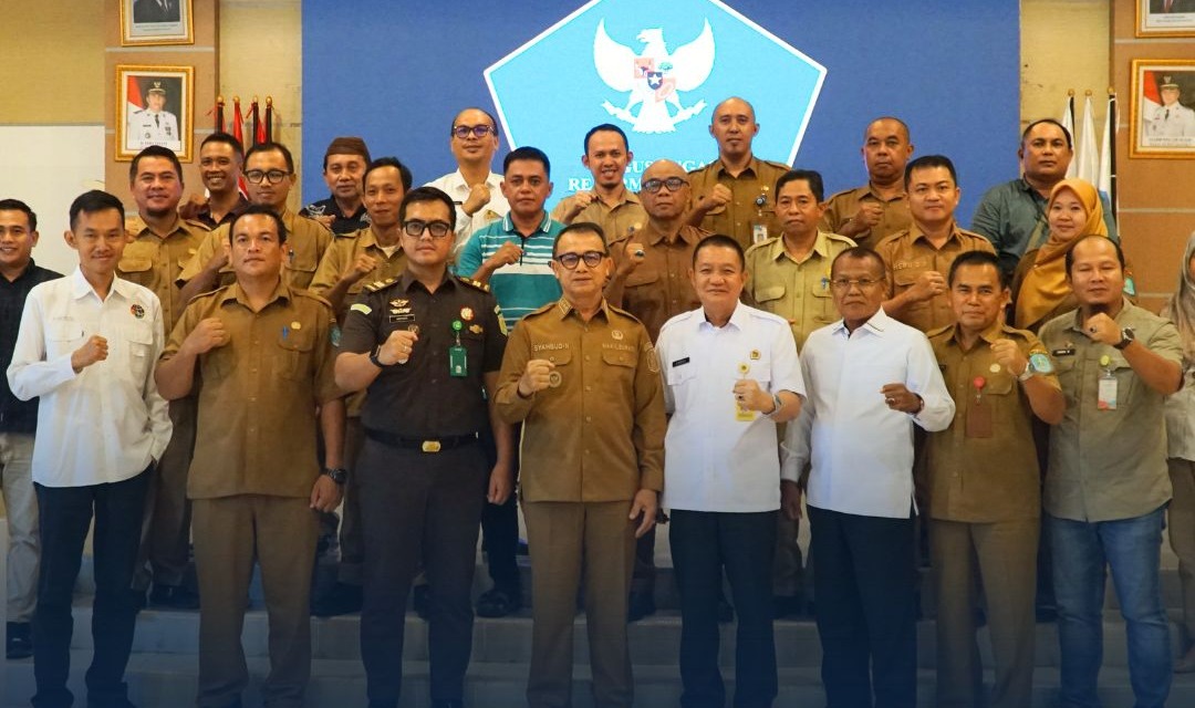 Kepala Kantor Pertanahan Kabupaten Bangka, Bapak Fredy Agustan, S.Sos., M.H., melaksanakan Rapat Koordinasi di Ruang Pertemuan Parai Tenggiri, Kantor Bupati Bangka