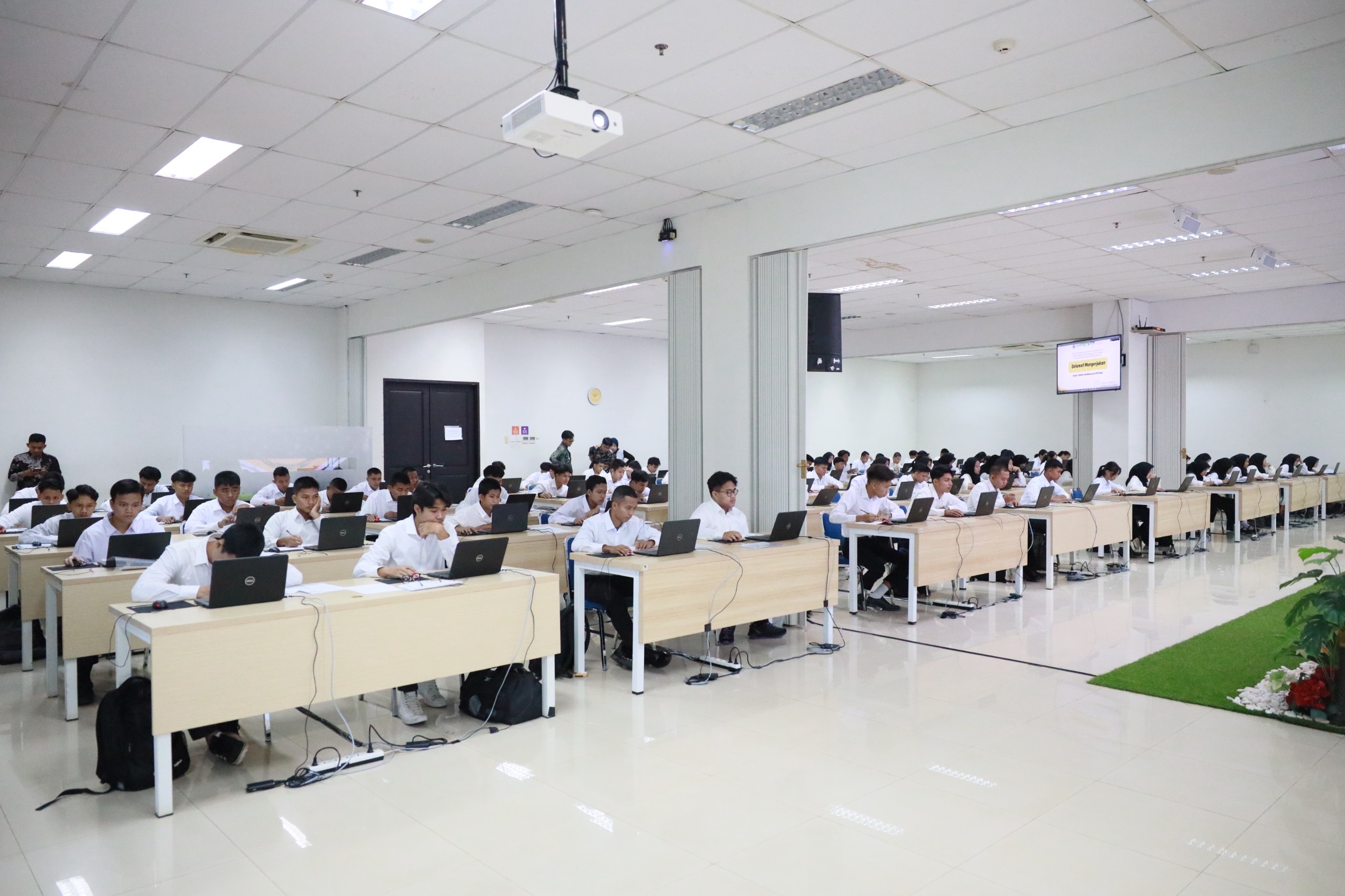 Semangat Mengabdi Warnai Suasana Seleksi Penerimaan Taruna Baru Politeknik Agraria STPN