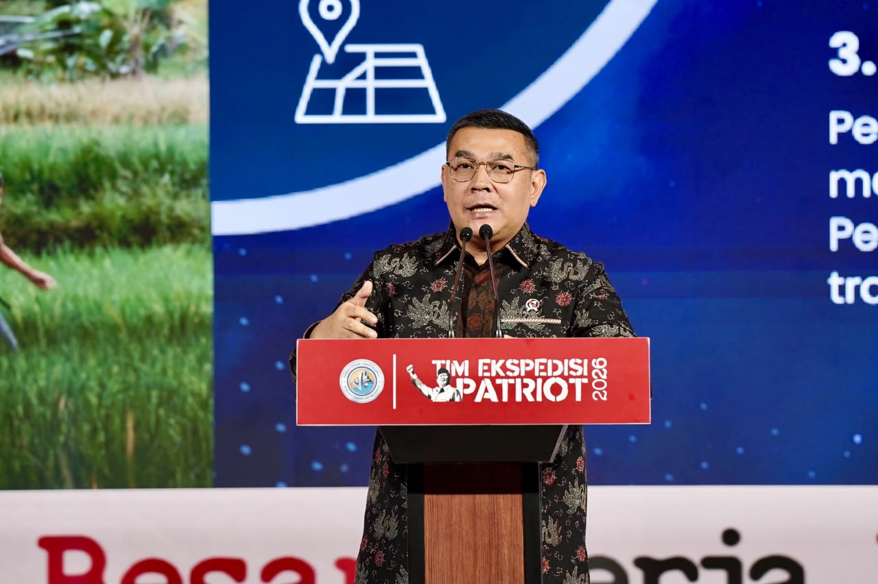 Wamen Ossy Ajak Tim Ekspedisi Patriot Dukung Penataan Ruang dan Pendataan Masalah Pertanahan di Kawasan Transmigrasi