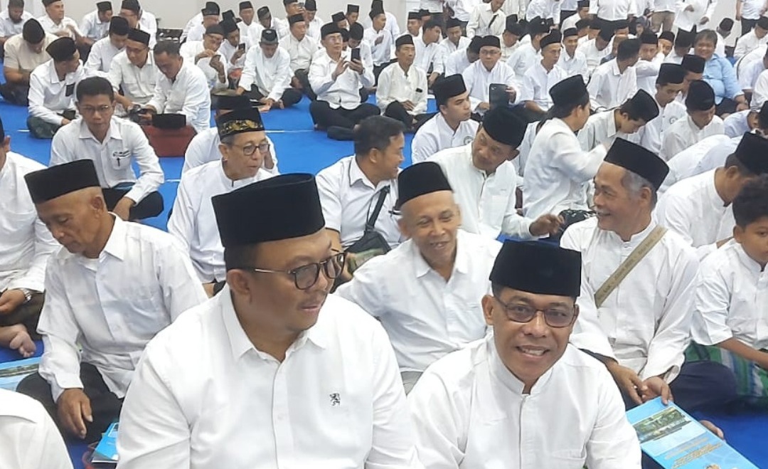 Kantor Pertanahan Kabupaten Tegal Hadiri Peringatan Tahun Baru Islam dan Serahkan 7 Sertipikat Wakaf