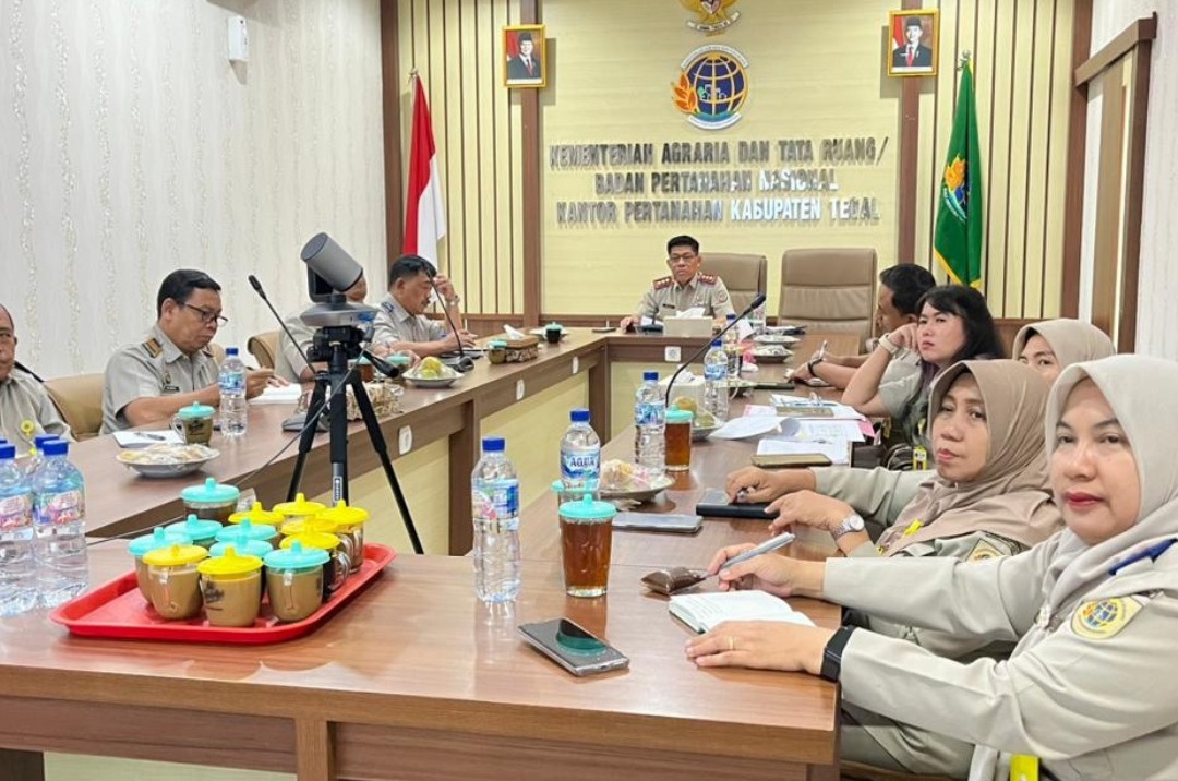 Evaluasi Capaian Program dan Layanan Prioritas, Kantor Pertanahan Kabupaten Tegal Gelar Monev Kinerja