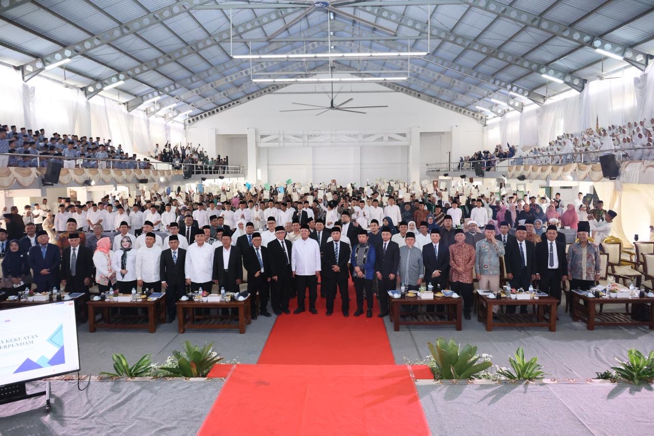 Serahkan Lebih dari 1.000 Sertipikat Tanah Wakaf dalam ICOP 2026, Menteri Nusron Minta Penerima Jadi Pionir Percepatan