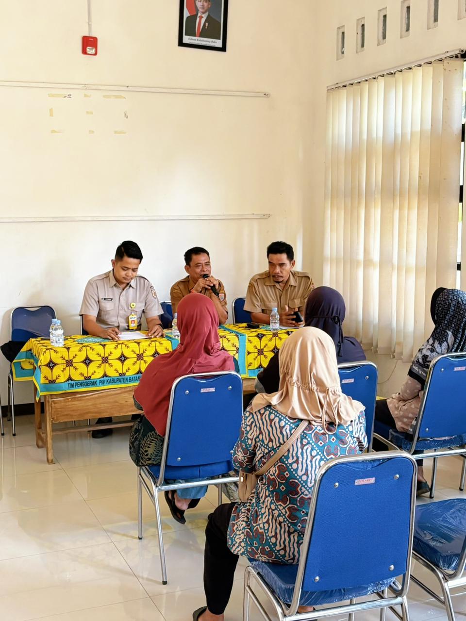 Kantah Batang Sosialisasikan Program PTSL kepada Masyarakat di Desa Kandeman Kecamatan Kandeman