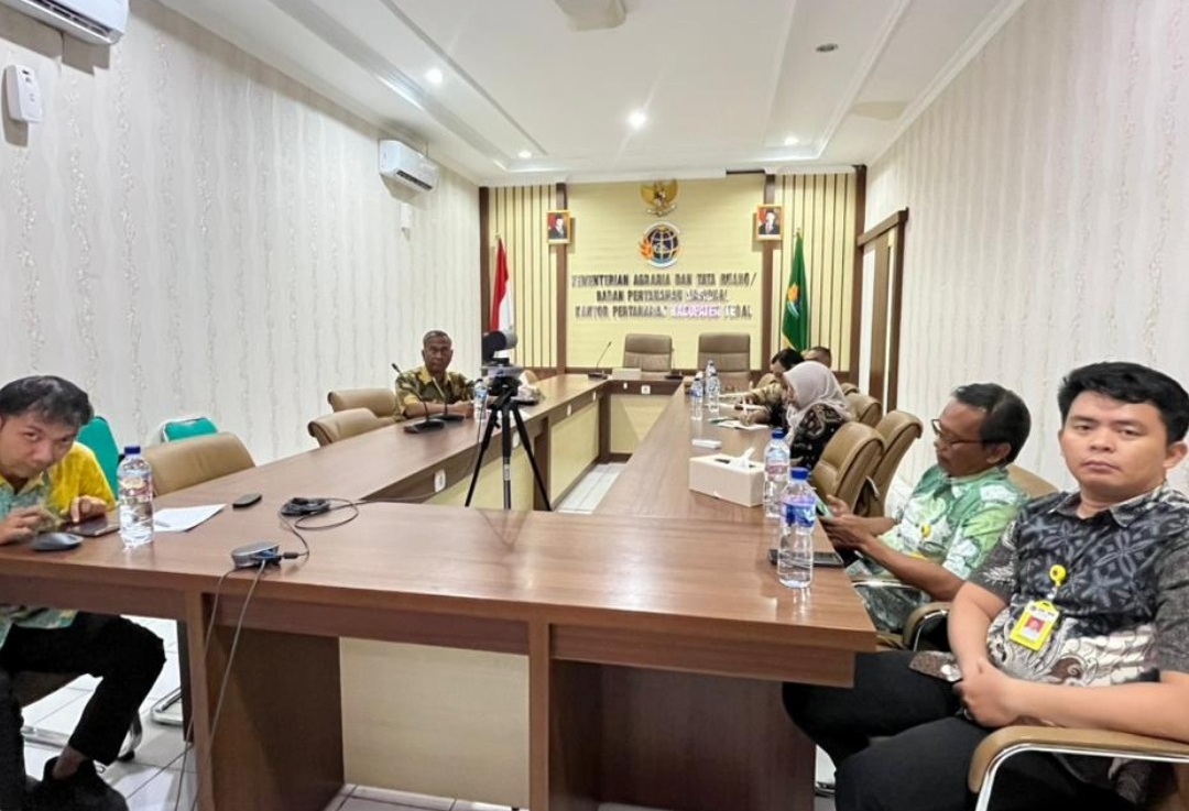 Seksi Penetapan Hak dan Pendaftaran Ikuti Rapat Monev Bahas PTSL, Layanan Prioritas dan Layanan Pertanahan Lainnya