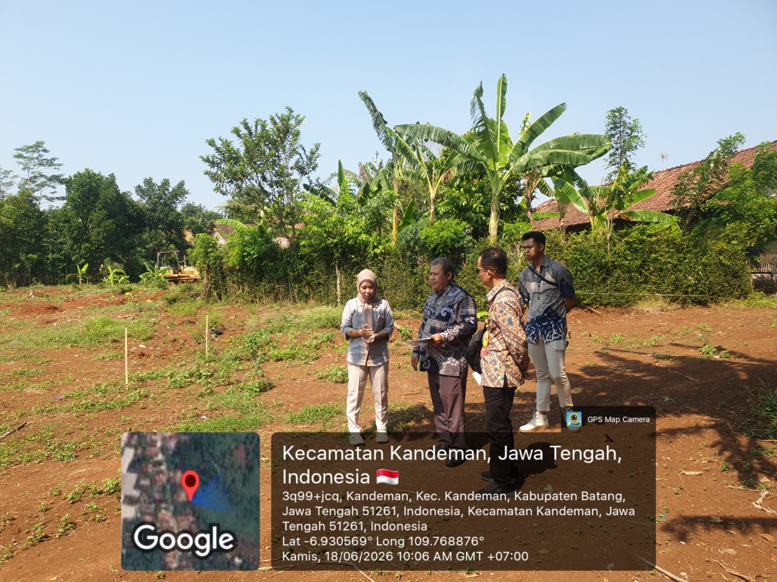 Survei Lapangan PKKPR untuk Kepastian Pemanfaatan Ruang, Kantah Kab. Batang Lakukan Peninjauan Lokasi di Desa Kandeman Kec. Kandeman