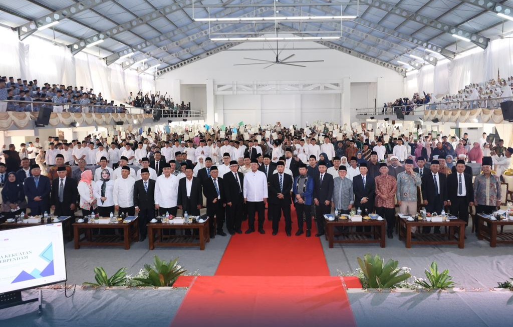 Serahkan Lebih dari 1.000 Sertipikat Tanah Wakaf dalam ICOP 2026, Menteri Nusron Minta Penerima Jadi Pionir Percepatan